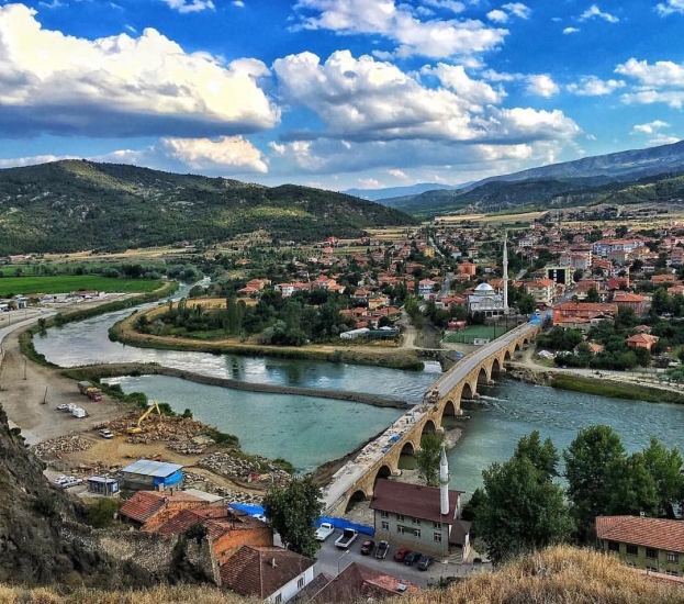 Mesleki Yeterlilik Belgesi Çorum Kapak Görseli